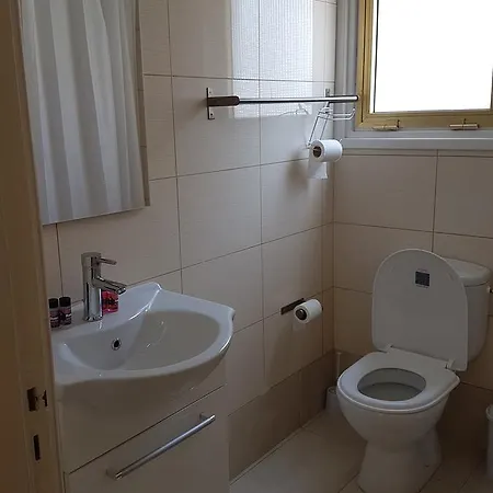 Marianna Annex Апарт-готель Лімасол